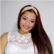 Profesora de ciencias sociales ofrece clases particulares a estudiantes